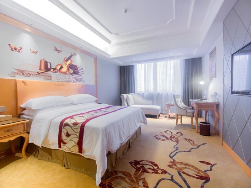Vienna International Hotel Haikou West Bus Station Экстерьер фото